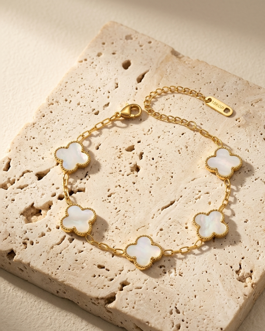 Van Clover Bracelet - White