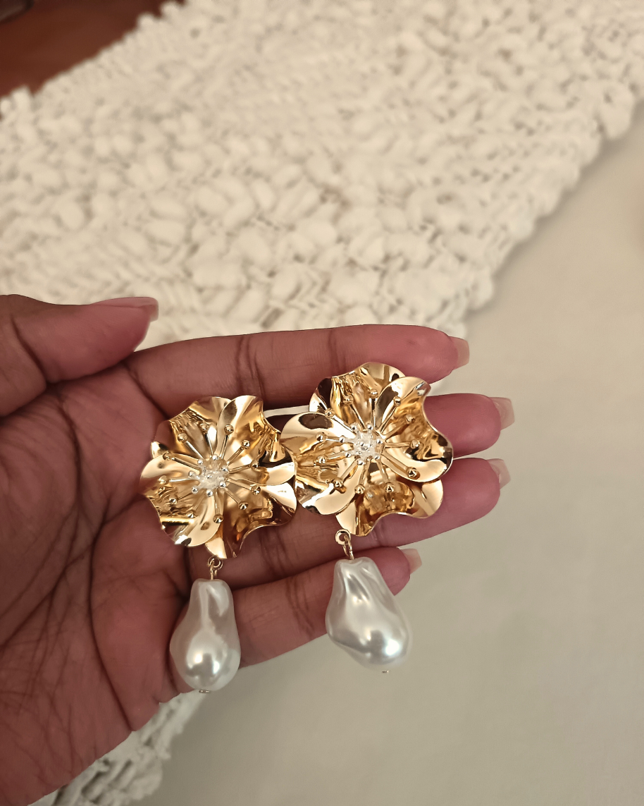 Flora Baroque Pearl Drop Earrings